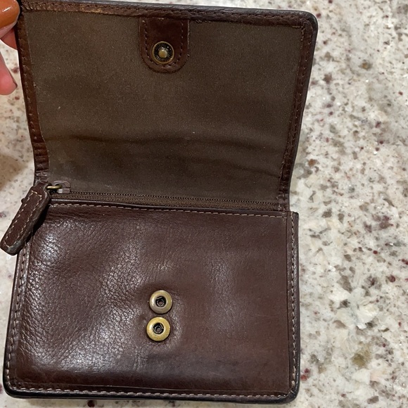 Fossil wallet. Used. Condition is fair. Some wear. - Picture 2 of 5